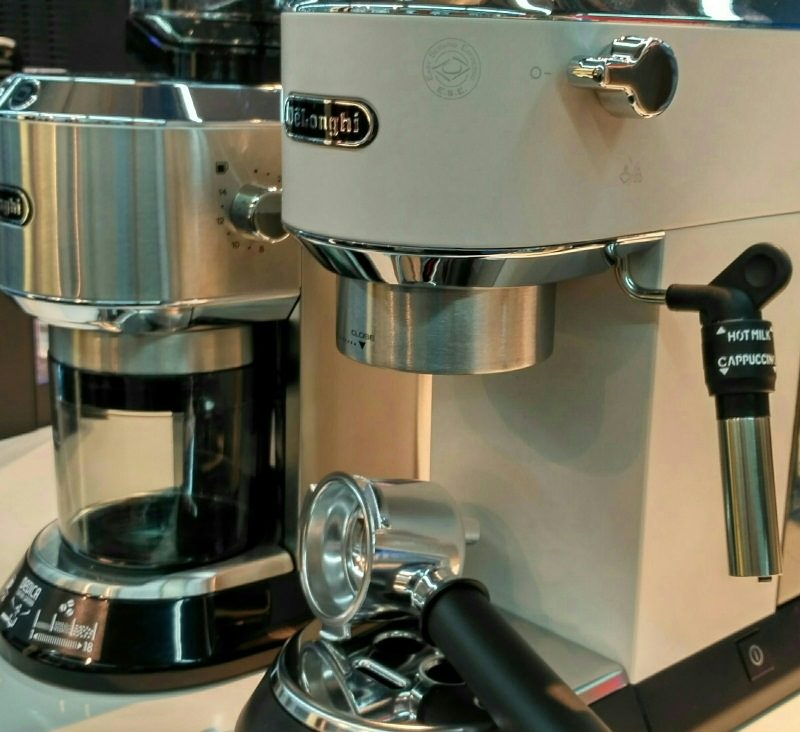 Delonghi Dedica 685 Espressomaschine